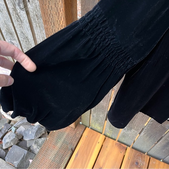 CAbi Rayon Silk Black Velvet Bishop Sleeve 1 Button Jacket NWT Sz M - Picture 4 of 13